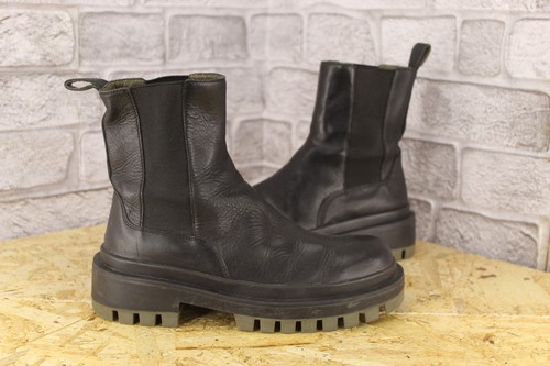 Black leather pull - black,