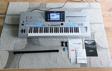 YAMAHA TYROS 4 Music
