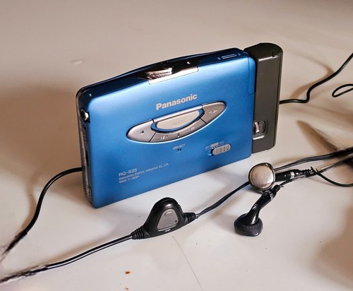 Super rare blue slim panasonic - super,