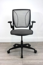 UK Delivery | Humanscale Diffrient Chair | Black Frame | Light Grey Mesh & Seat