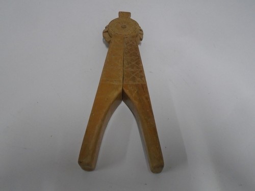 Vintage carved olive - carved, nut