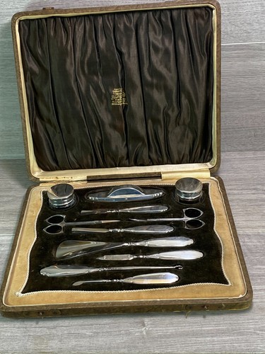 Antique travelling valet set - travelling,