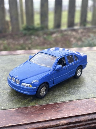 Bmw series e39 35 - series, scale