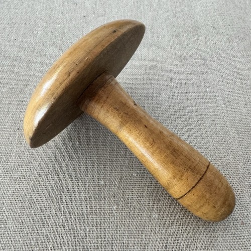Vintage wooden darning - wooden,