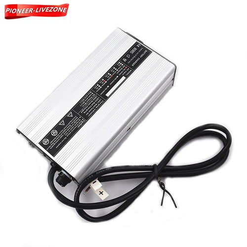 Battery charger for club - club, car
