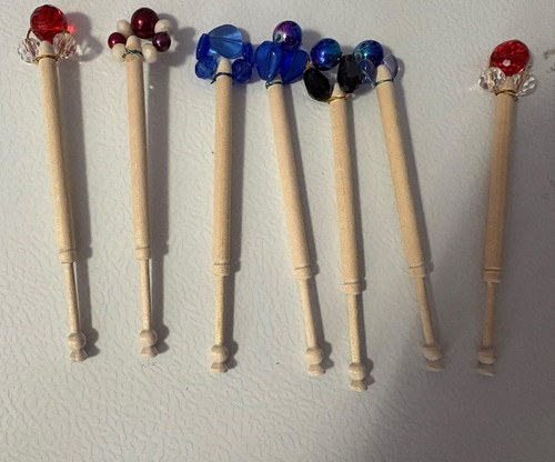 Wooden bobbin lace - lace, lacemaking