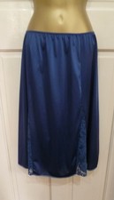 VINTAGE CHARNOS PRETTY NAVY SILKY NYLON SHORT HALF SLIP PRETTY LACE SZ 12-14