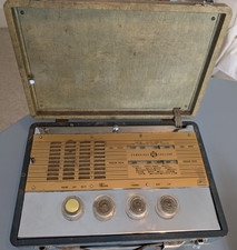 Vintage Portable Cambridge Pye England Medium/Low Wave Radio Serial No 320100