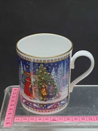 Royal worcester mug christmas - royal, mug,