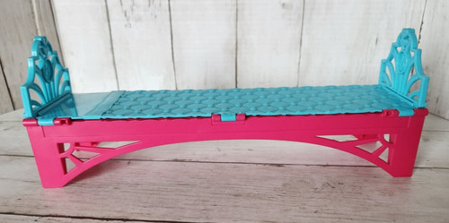2011 barbie two story beach - barbie,