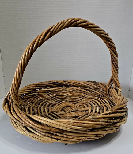 Vtg woven willow gathering - woven,