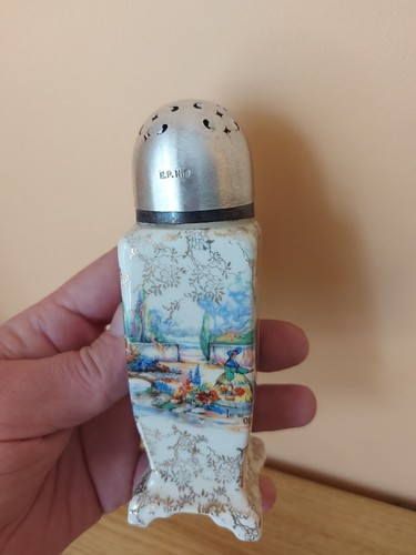 Vintage salt pepper shaker - salt,,