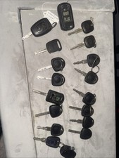 X17 mixed joblot remote car keys fobs unknown vehicle