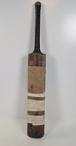 Vintage cricket bat - vintage,