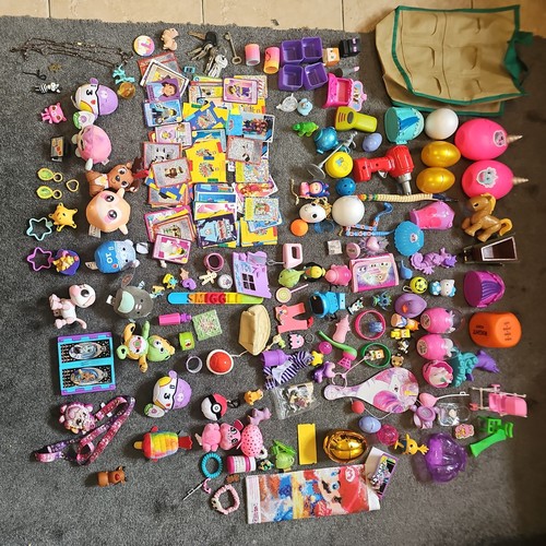 Random small toys bundle - small,