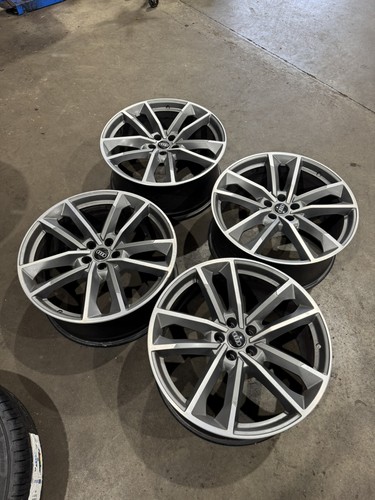 Audi rs7 grey wheel alloy - audi,