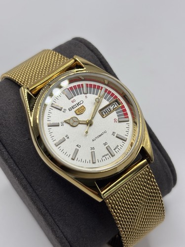 Seiko racer white dial - 5,