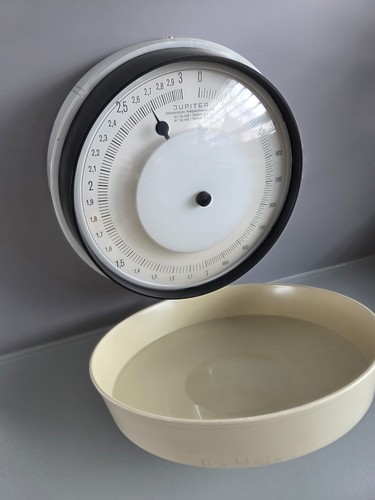 Vintage jupiter wall scale - vintage,