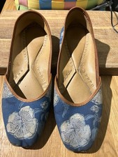Punjabi Shoes - Juttis