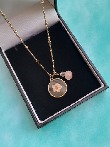 Beautiful modern delicate gold - beautiful,