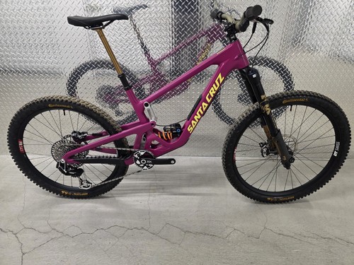 2025 santa cruz - santa, bronson