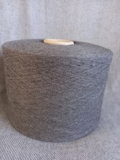 Machine knitting yarn bundle/job lot 2490gr