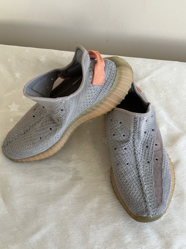 Adidas yeezy boost - v2, true
