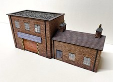 OO Gauge 1/76 Model Building “Smiths Autos” Full Relief Model Railway Diorama 