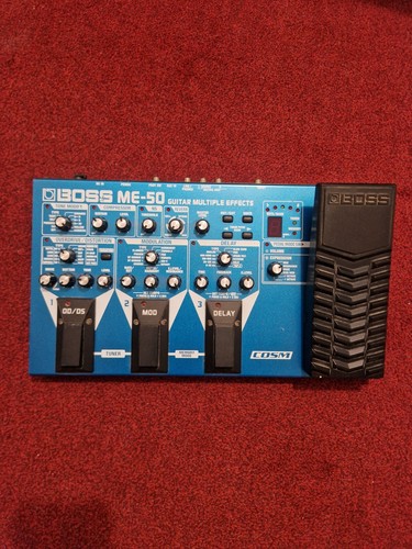 Boss guitar - me-50,
