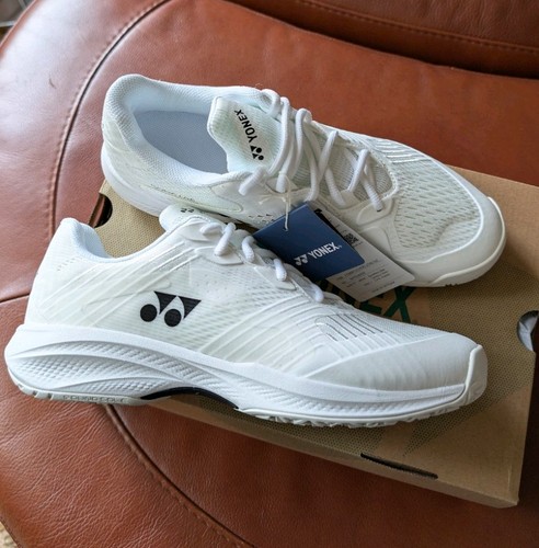 Yonex power cushion - cushion,