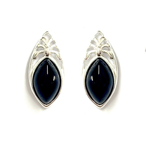 Whitby jet 925 - whitby, sterling