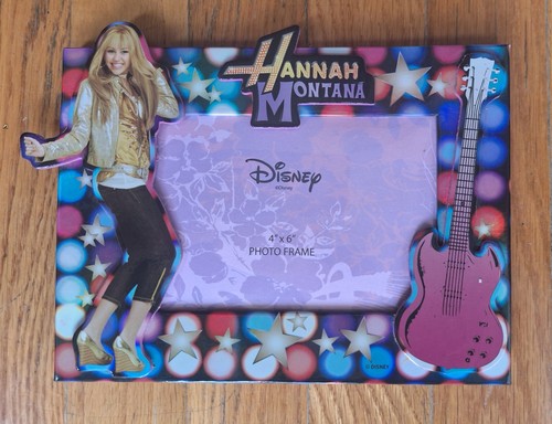 Disney hannah montanna posing - hannah,