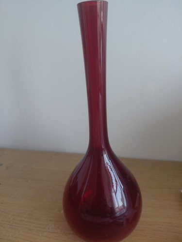 Red glass bud vase - red,