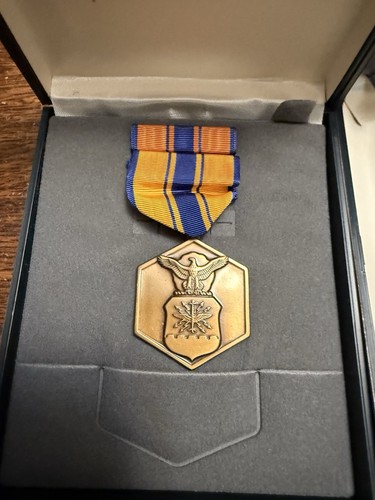 Trio air force award - us,