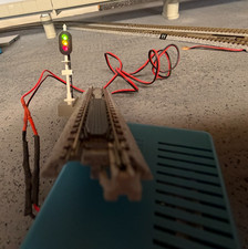 Kato N-Gauge Unitrack Automatic 3Colour Signal & Power Supply & Accessory Adapt