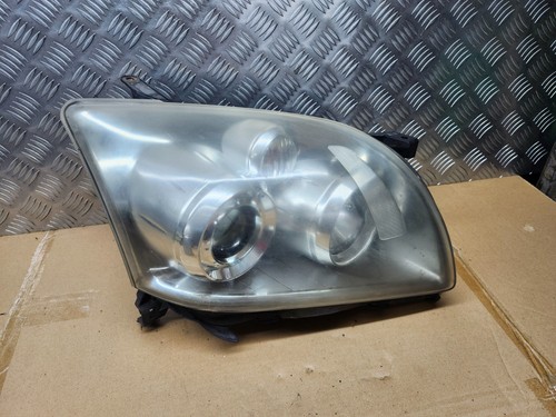 Toyota avensis headlight - toyota, front