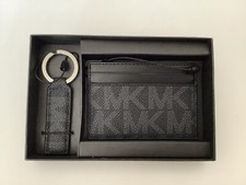 New Men’s Michael Kors Logo
