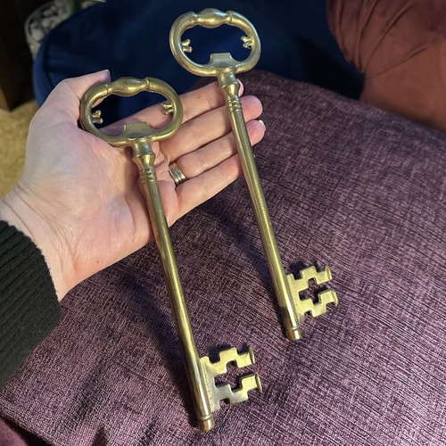 Vintage brass skeleton keys - vintage,