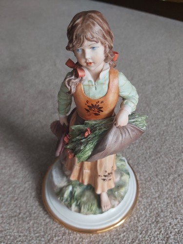 Sandro maggioni figurine girl - sandro,