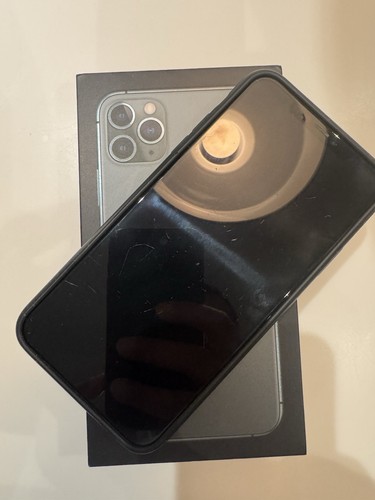 Apple iphone pro - 11,