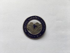 VINTAGE PRINCESS MARGARET HOSPITAL PERTH W.A NURSES ENAMEL PIN BADGE