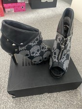 Iron Fist Ruff Ryder Bootie Size 6, Worn but great condition. In original box