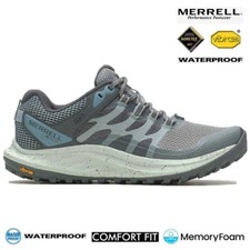 LADIES MERRELL HIKING BOOTS