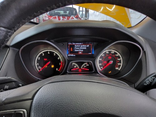 Instrument cluster ford focus - ford,
