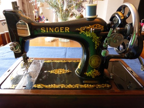 Vintage singer sewing machine - vintage,