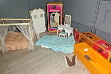 VINTAGE PEDIGREE SINDY FOUR