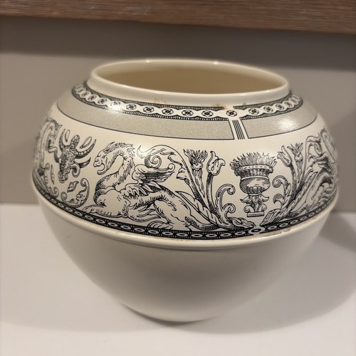 Wedgwood contrasts white - wedgwood,