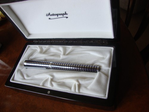Classic autograph fountain pen - autograph,