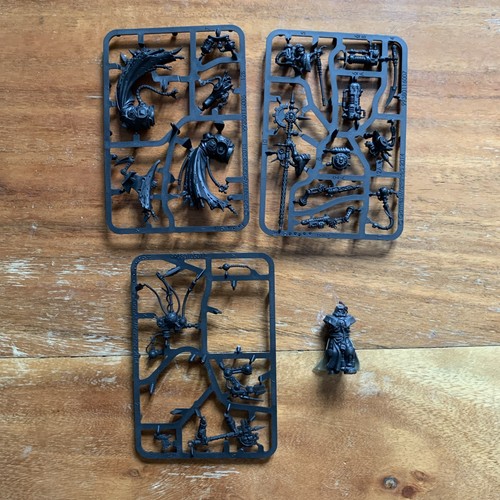 Warhammer 40k adeptus - warhammer,
