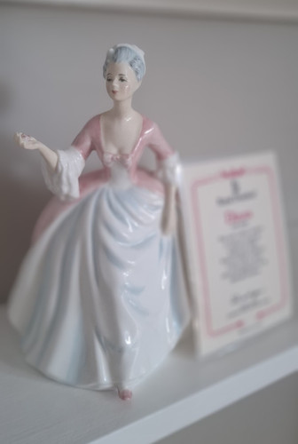 Royal doulton diana - royal,